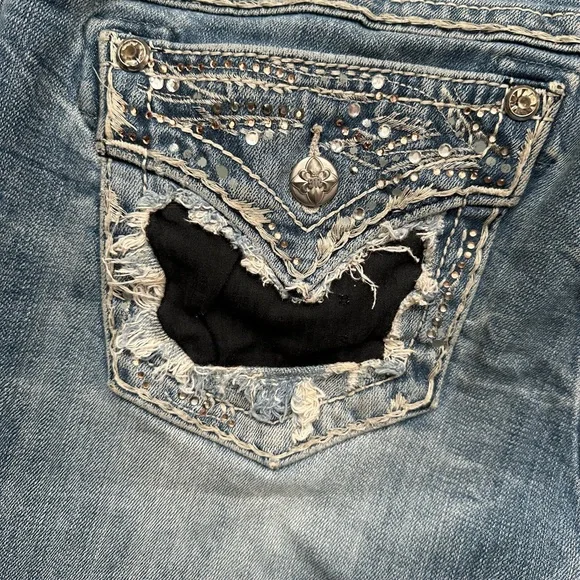 Miss Me Mid Rise Easy Straight Distressed Jeans Size 32 - Picture 10 of 11